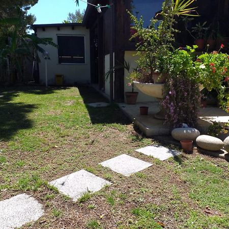 Brezza Di Mare Appartamento In Villa Con Giardino E Spiaggia ,Casa Vacanze Al Mare กวาร์ตู ซานเตเลนา ภายนอก รูปภาพ